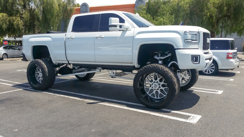 Step-by-Step Guide to Installing a Lift or Leveling Kit on Your Truck in La Grande, OR